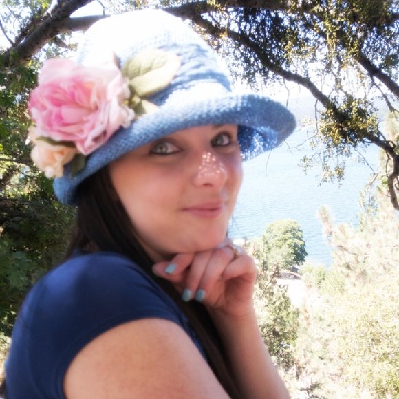 Packable hat - Picture 2 of 16